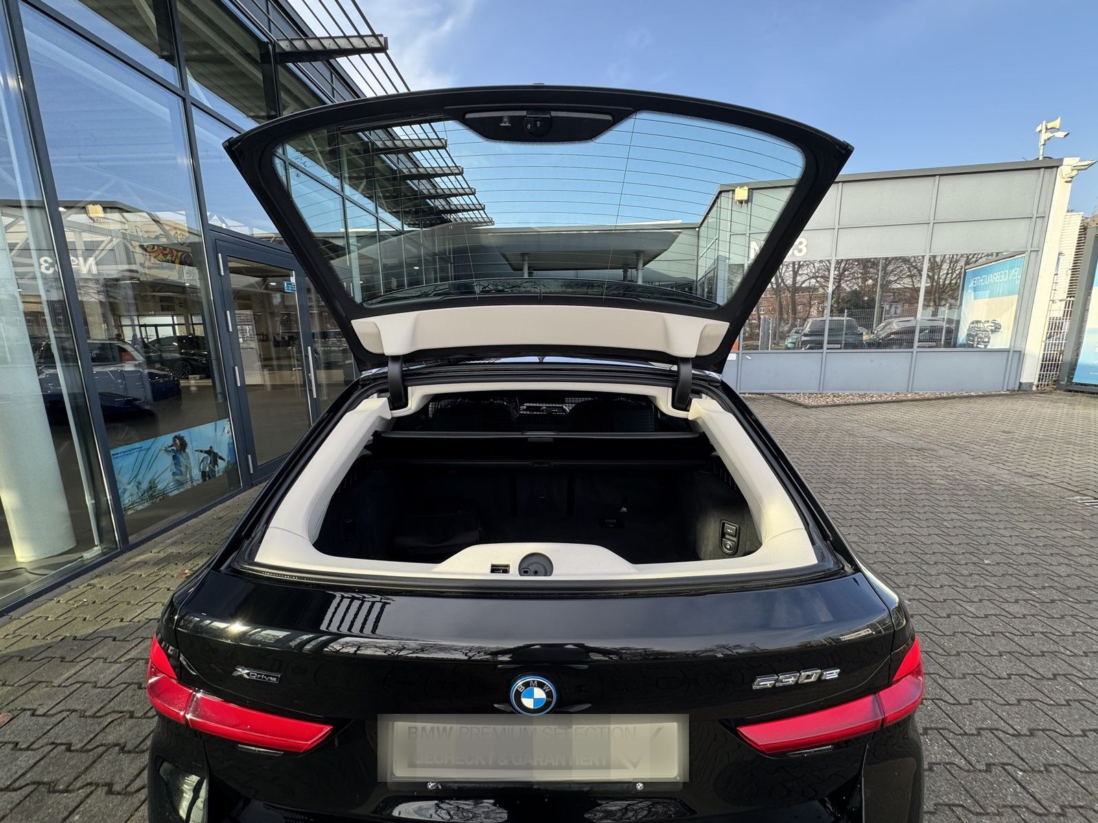 BMW 530e xDrive Luxury AHK DaPro Ad-LED 360° HuD h&k foto 8