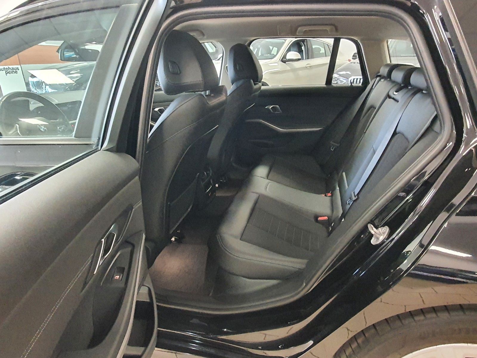 BMW 318d Advantage Aut/Navi/SportSitze/Tempomat foto 20