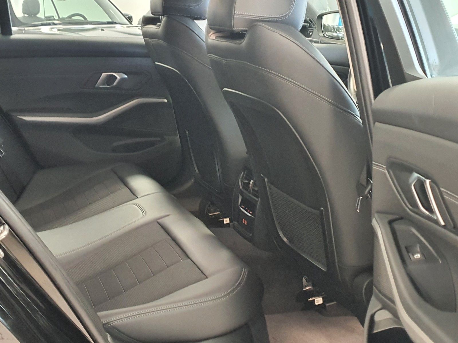 BMW 318d Advantage Aut/Navi/SportSitze/Tempomat foto 22