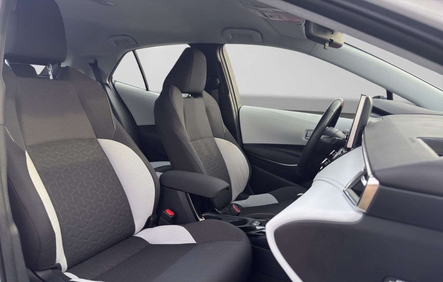 Toyota Corolla 1,8 Hybrid Comfort Kamera Tempomat foto 11