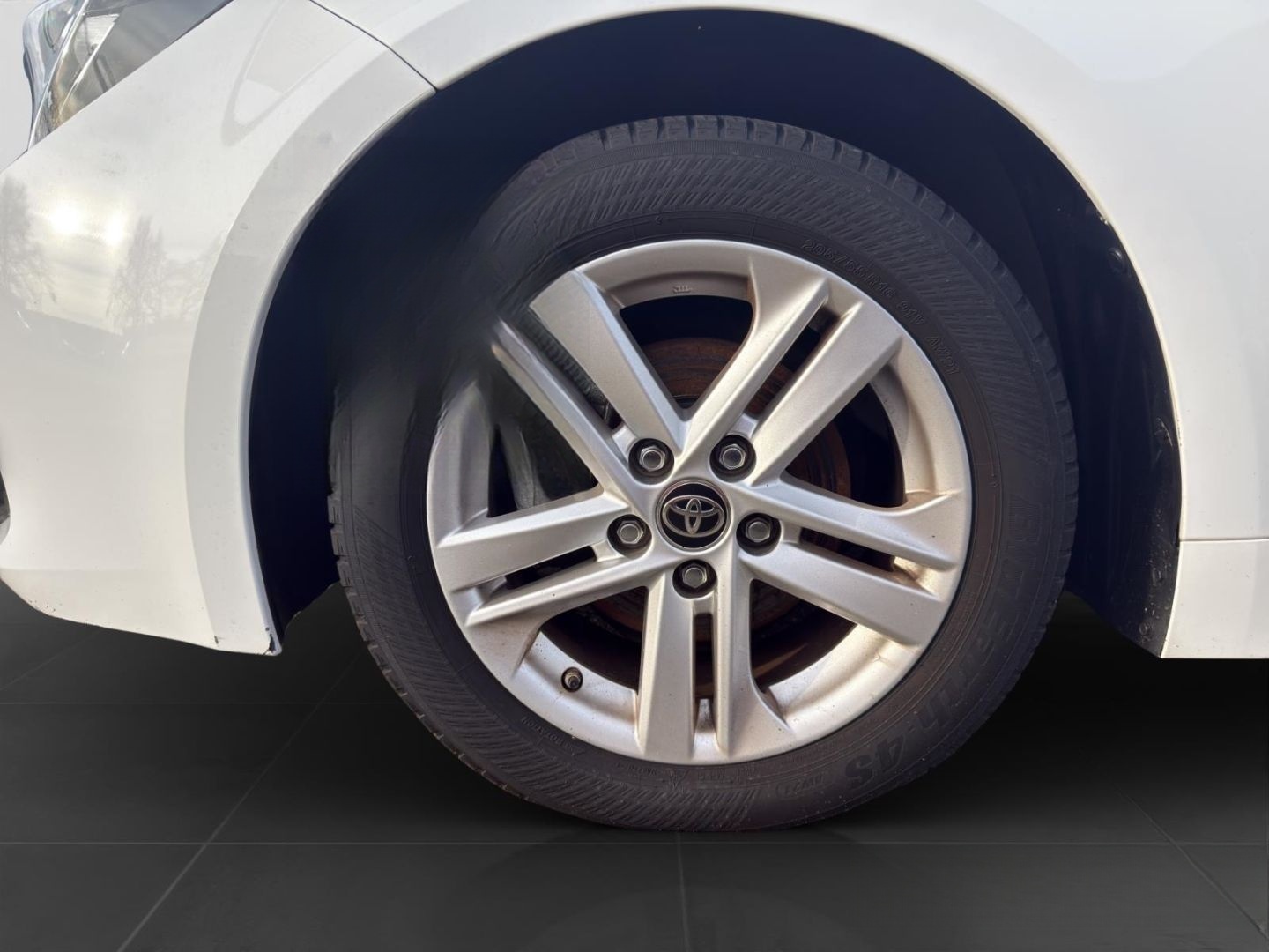Toyota Corolla 1,8 Hybrid Comfort Kamera Tempomat foto 15