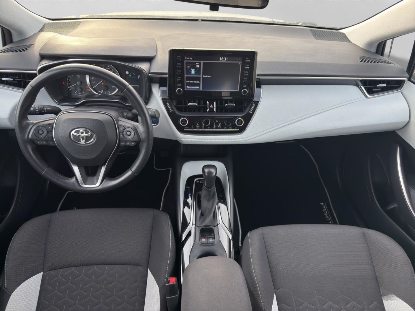 Toyota Corolla 1,8 Hybrid Comfort Kamera Tempomat foto 9