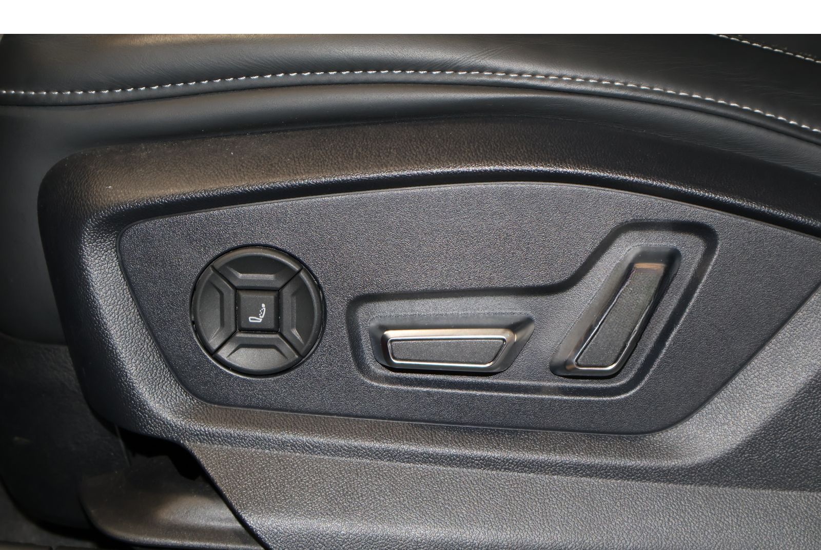 Audi SQ7 4.0 TFSI quattro B&O*Pano*Matrix * foto 23