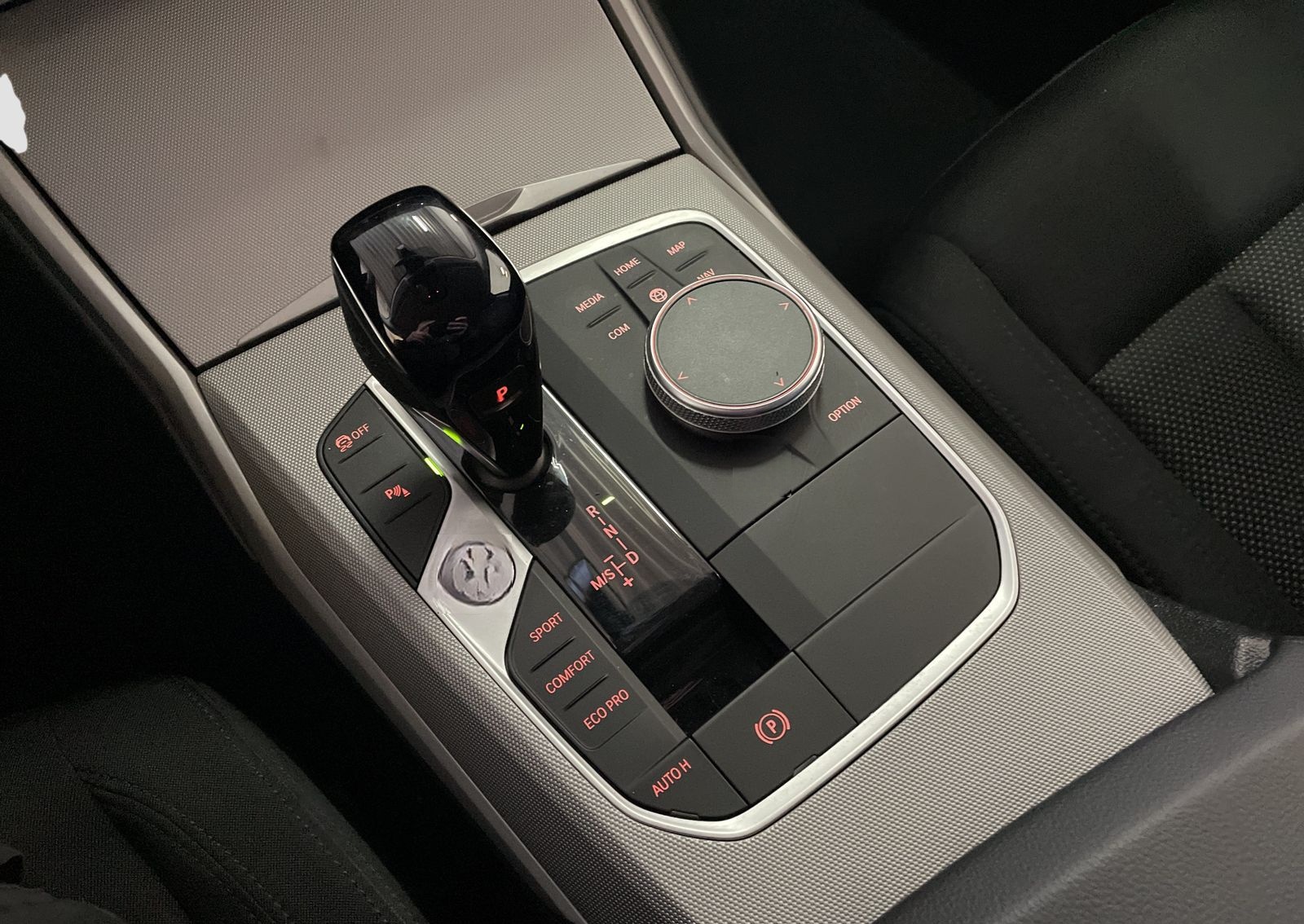 BMW 320d Touring LiveCockpitProf Kamera LED Alarm foto 14