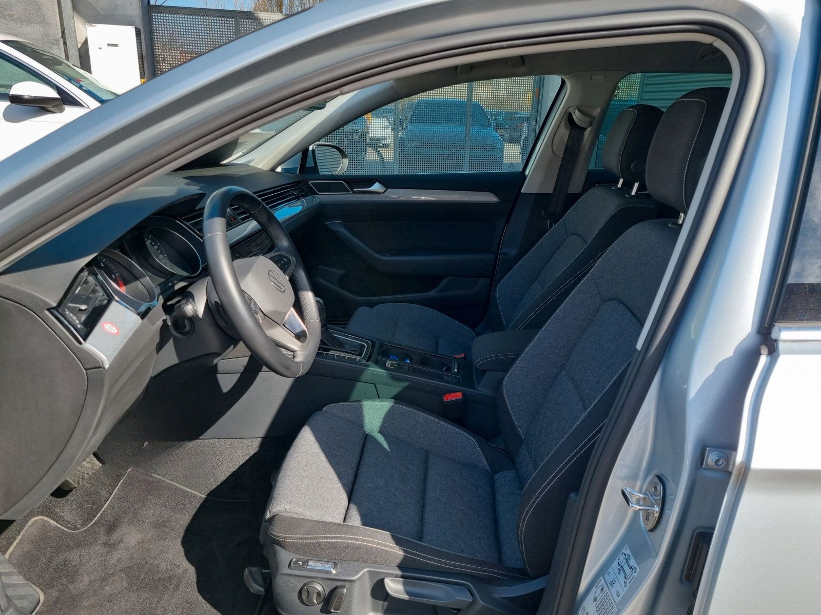 Volkswagen Passat Variant 2.0 TDI DSG Business AHK KAMERA foto 12