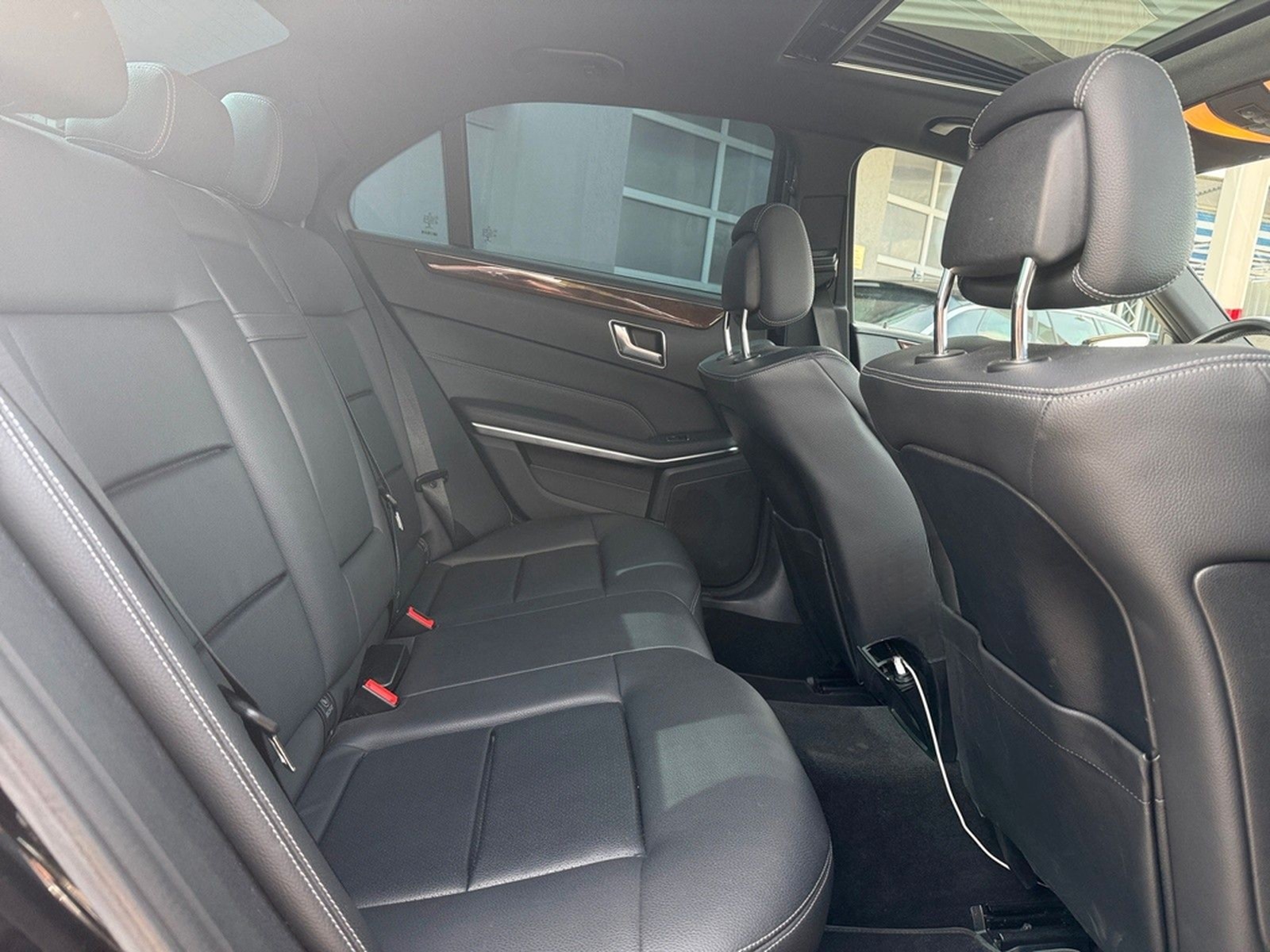 Mercedes-Benz E 500 V8/NAVI/SITZH/H&K/4MATIC foto 16