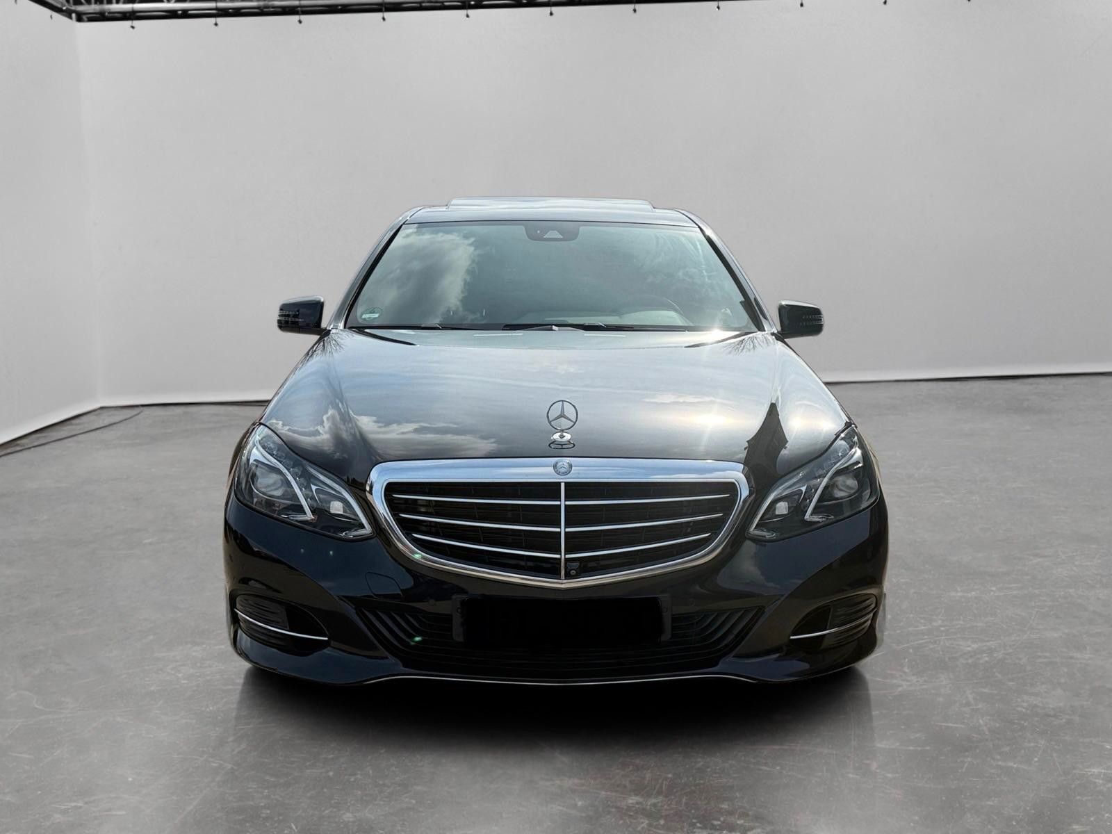 Mercedes-Benz E 500 V8/NAVI/SITZH/H&K/4MATIC foto 8