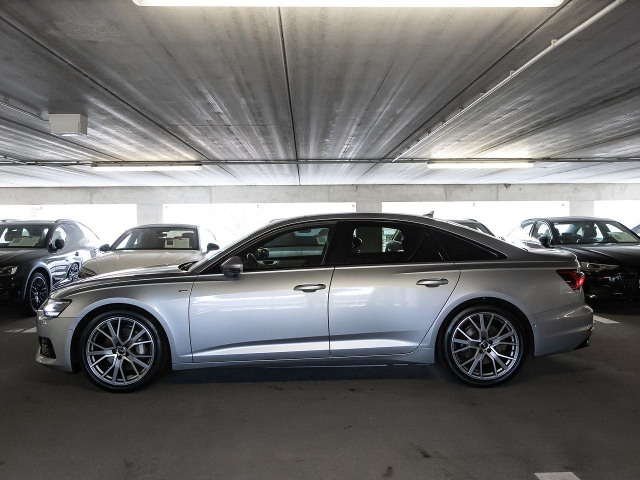 Audi A6 Lim 45 TFSI quattro S line AHK virtCo B&O 20" foto 4