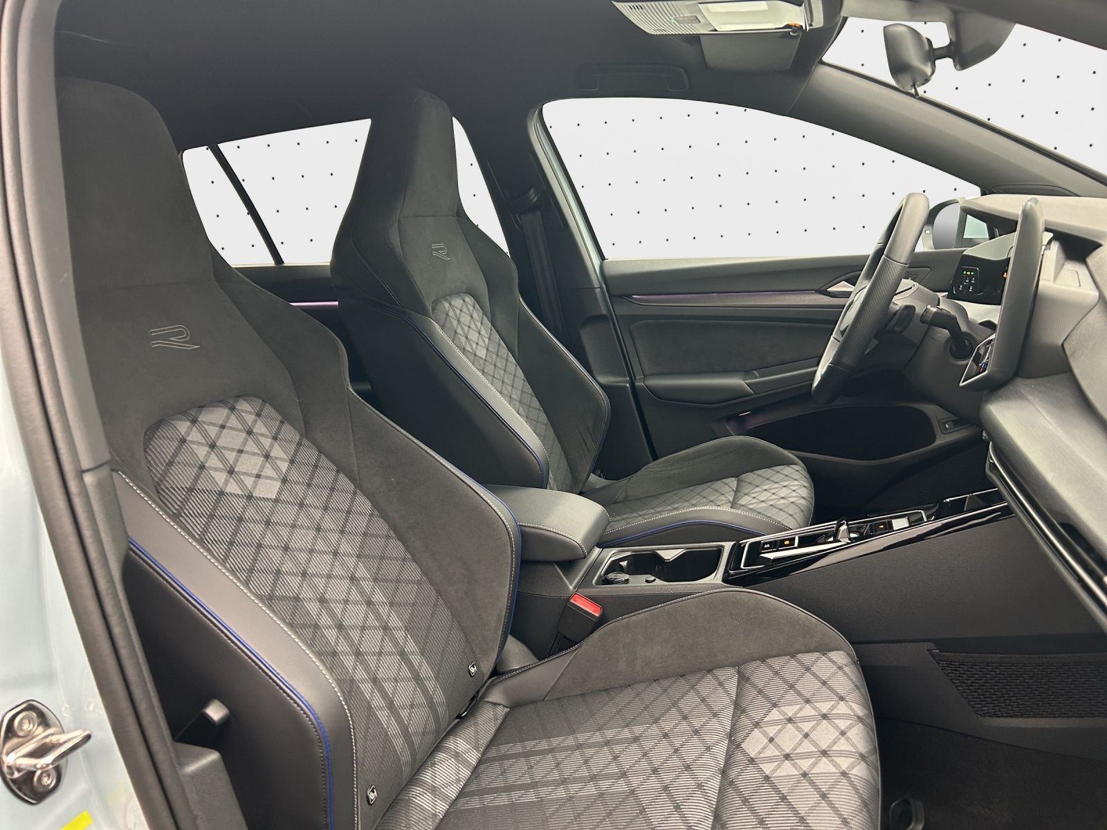 Volkswagen Golf Variant R-Line 1.5 eTSI DSG*NAVI*360*EasyOp foto 6