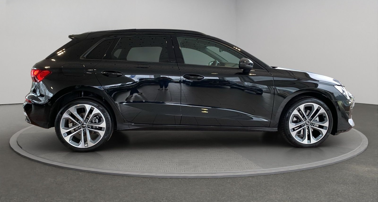 Audi A3 Sportback Advanced (AHK.NAVI.SHZ.PDC PLUS.GRA foto 4