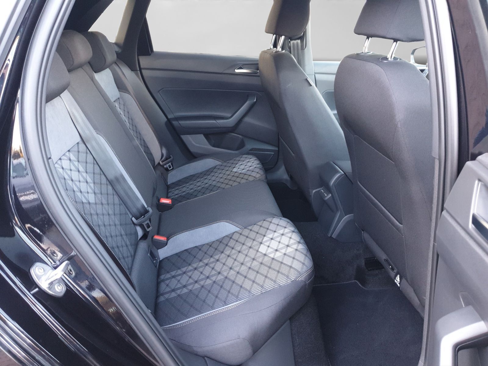 Volkswagen Polo 1.0 TSI DSG R-LINE LM17 KAMERA LED ACC foto 6