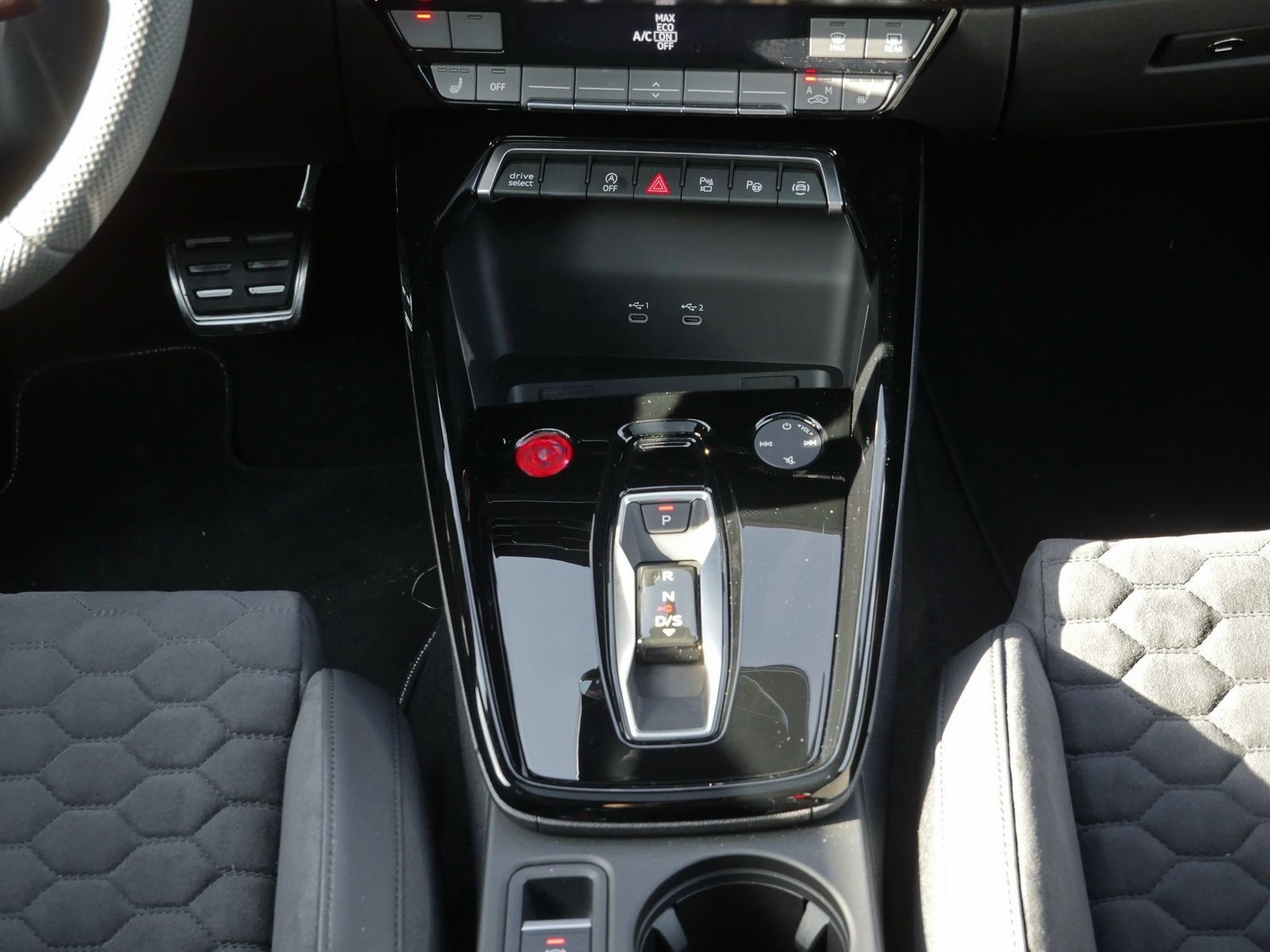 Audi RS 3 Sportback *RS-Abgas*280km/h*Schalen*SONOS foto 7