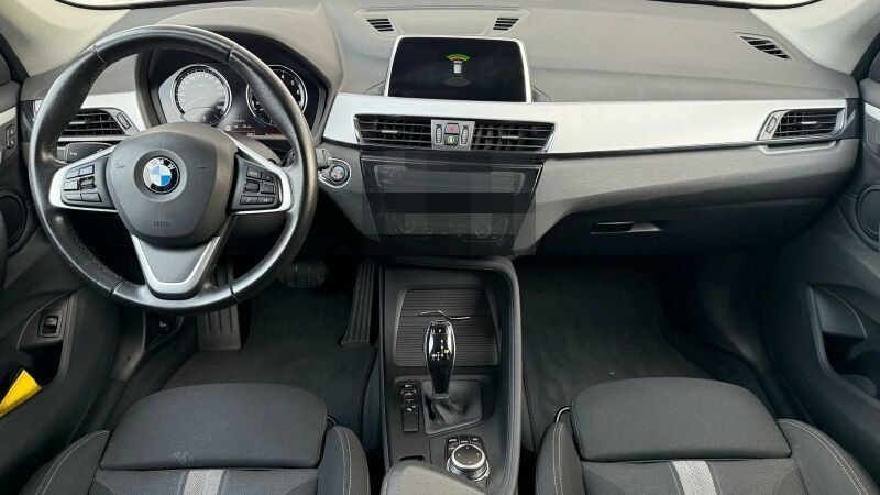 BMW X1 sDrive18i A AHK/NAVI/ParkAssi/TEMP/SH/S-SITZE foto 7