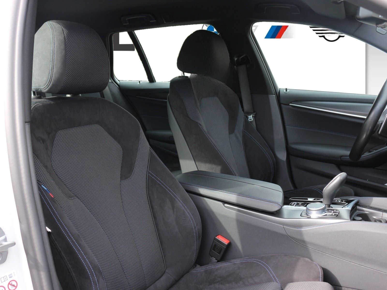 BMW 530e Touring M Sportpaket HiFi DAB WLAN Shz foto 17