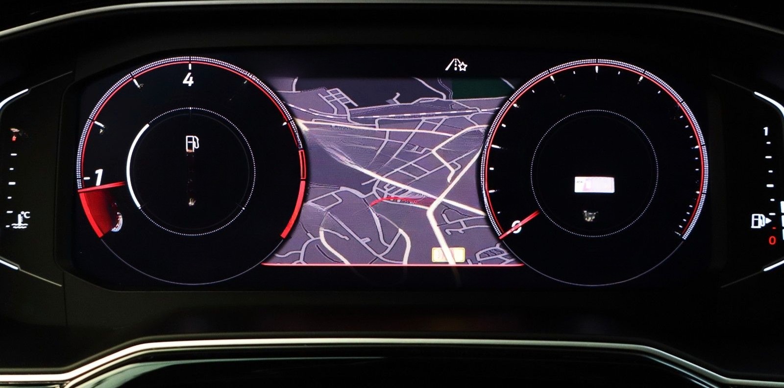 Volkswagen Polo VI 2,0 TSI GTI DSG Navi Virtual LED CarPlay foto 12