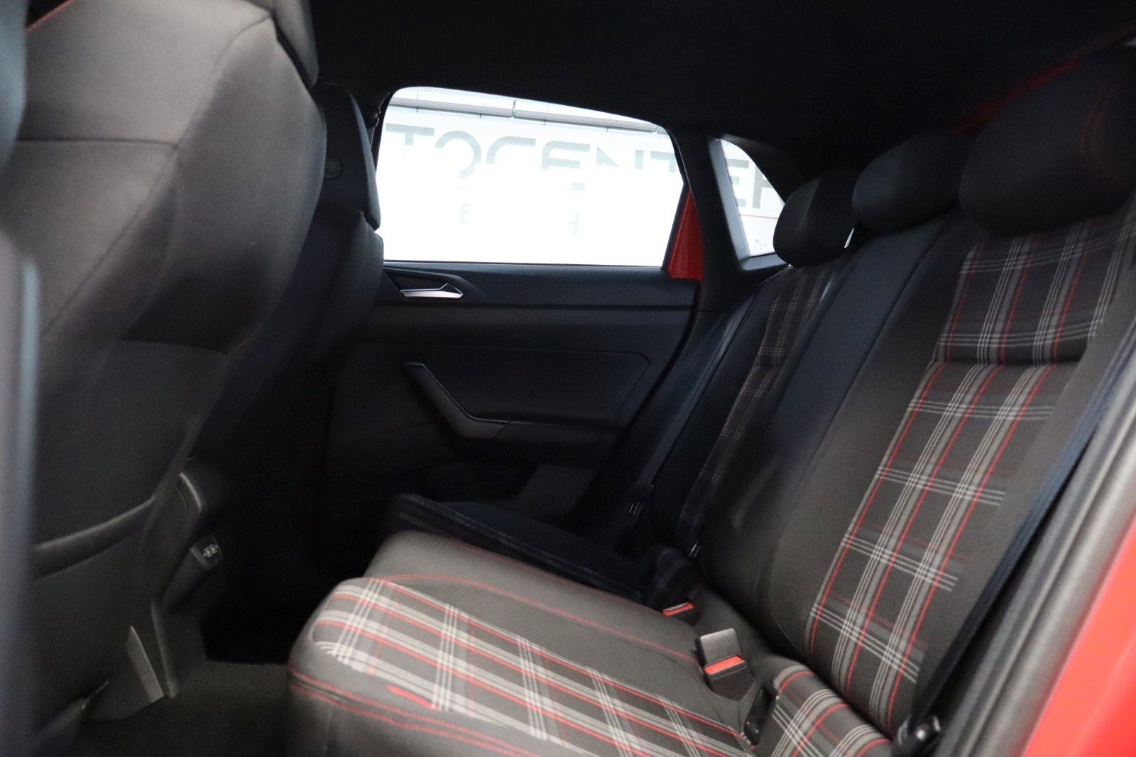 Volkswagen Polo VI 2,0 TSI GTI DSG Navi Virtual LED CarPlay foto 17