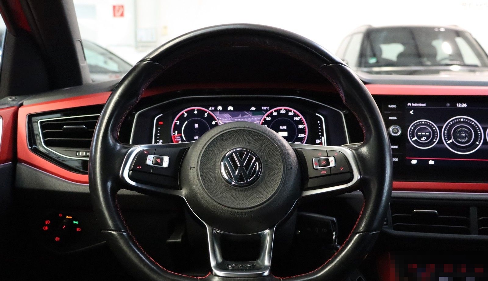 Volkswagen Polo VI 2,0 TSI GTI DSG Navi Virtual LED CarPlay foto 18