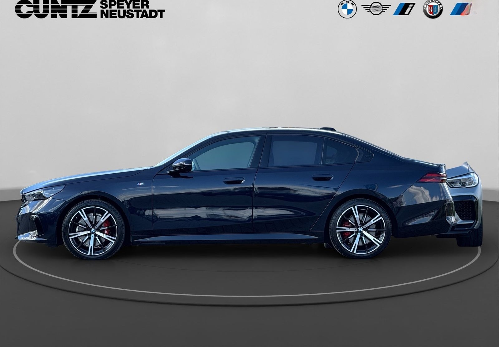 BMW 520i Limousine ab 1,99% eff. / M Paket Pro Panor foto 8