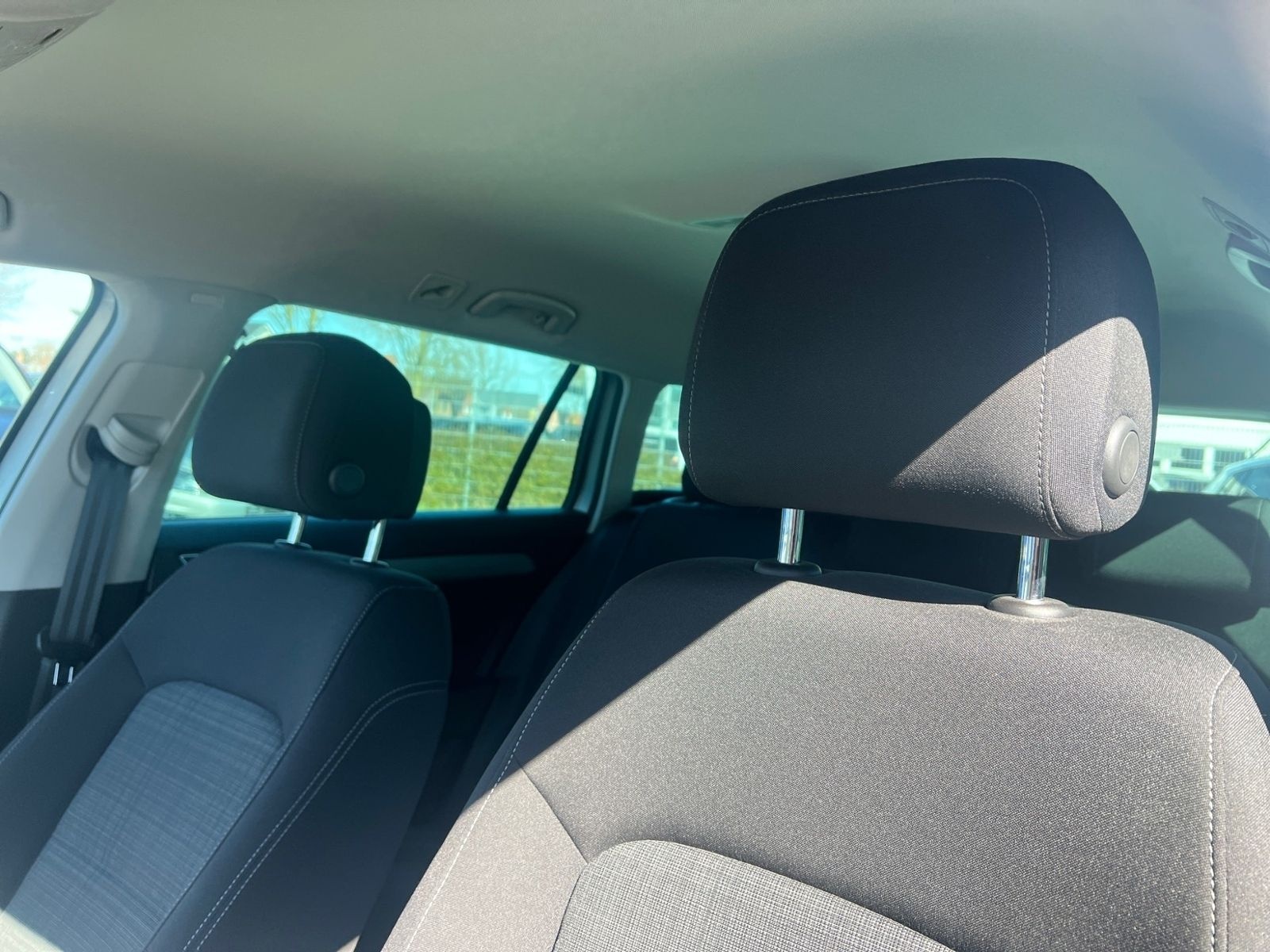 Volkswagen Passat Variant 2.0 TDI DSG BUSINESS +LED +ACC +R foto 20