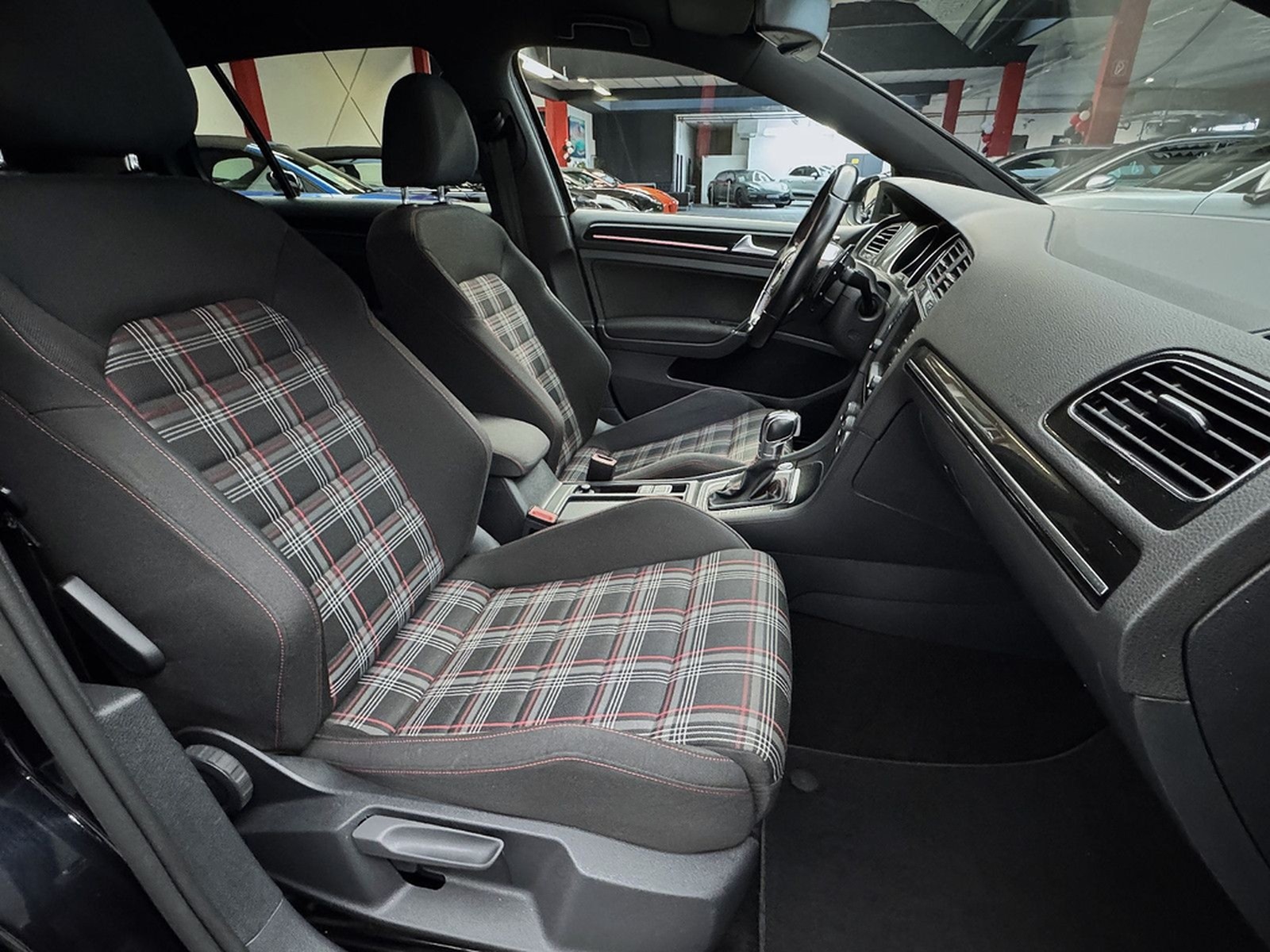 Volkswagen Golf VII GTI Performance Tuning Stage1*KW*Navi foto 9