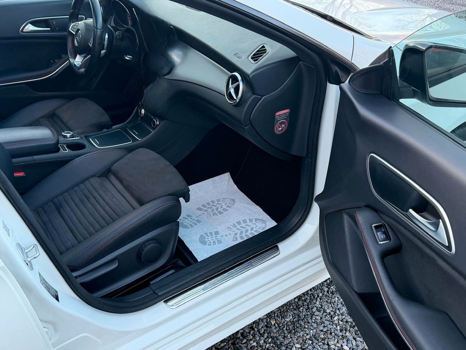 Mercedes-Benz CLA 200 Limousine CDI / d  7G-DCT "AMG Line PANO foto 8