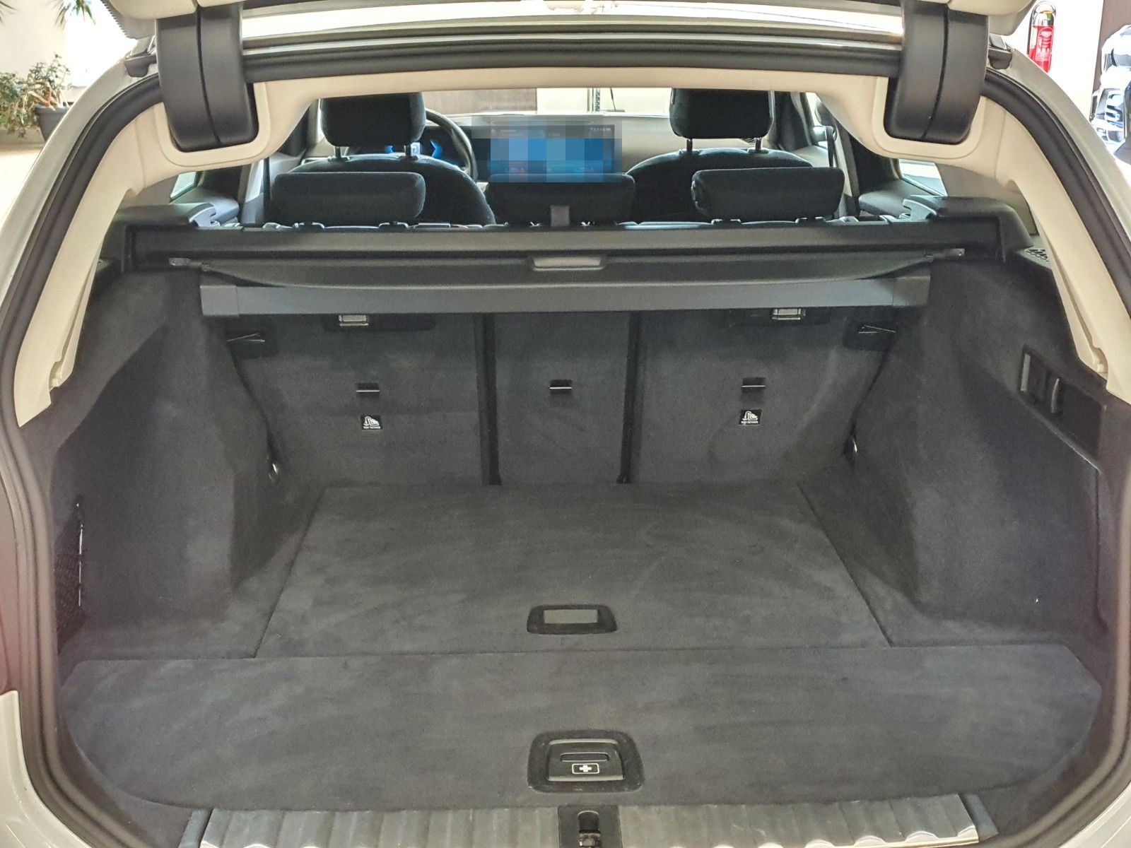BMW 318d Aut/Navi/Stop&Go/StandHeiz/DriveAss foto 22