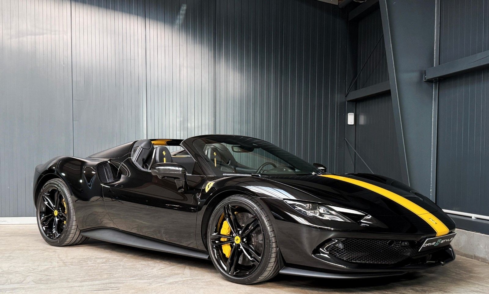 Ferrari 296 GTS + Nero Extracampione + Racing Seats foto 13