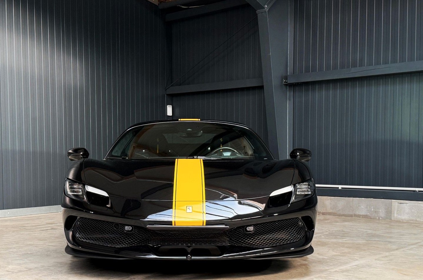 Ferrari 296 GTS + Nero Extracampione + Racing Seats foto 3