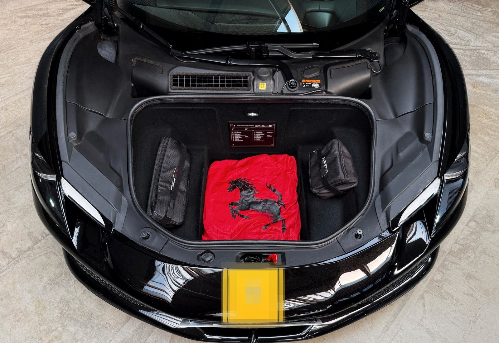Ferrari 296 GTS + Nero Extracampione + Racing Seats foto 6