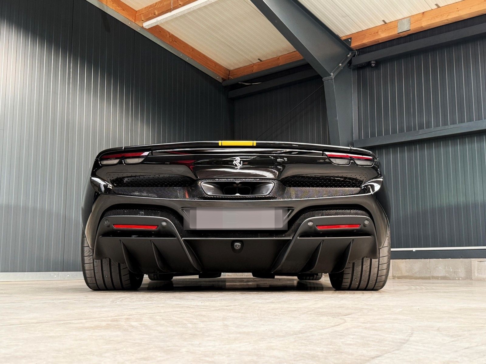 Ferrari 296 GTS + Nero Extracampione + Racing Seats foto 9