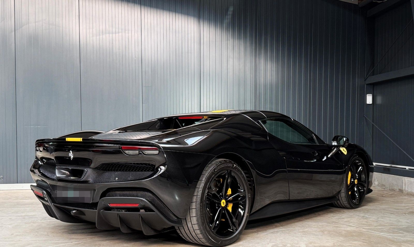 Ferrari 296 GTS + Nero Extracampione + Racing Seats foto 10