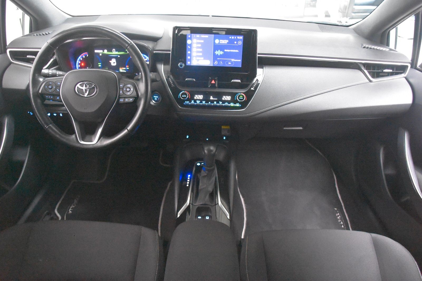 Toyota Corolla Hybrid Team D LED Kamera AppNavi Tempo foto 16