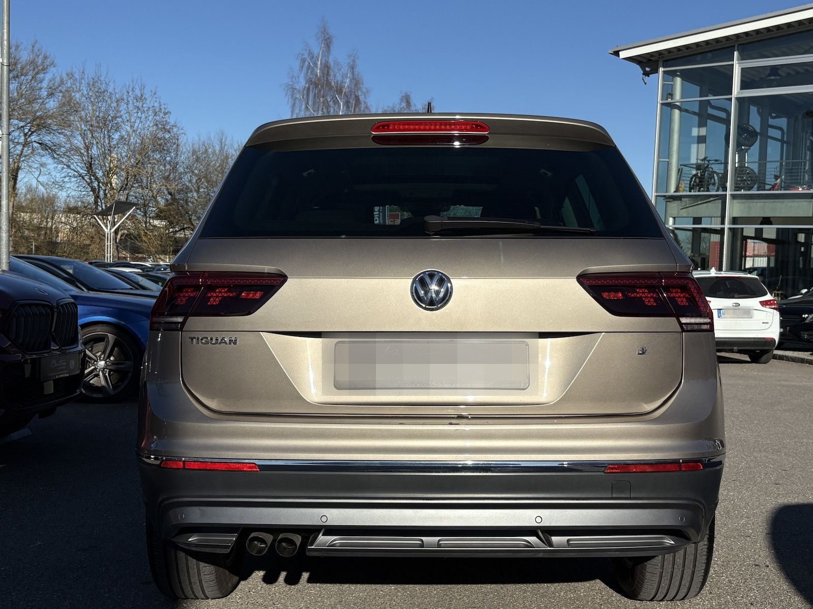 Volkswagen Tiguan 2.0 TDI HIGHLINE/4x4/PANO/STANDHEIZUNG foto 6
