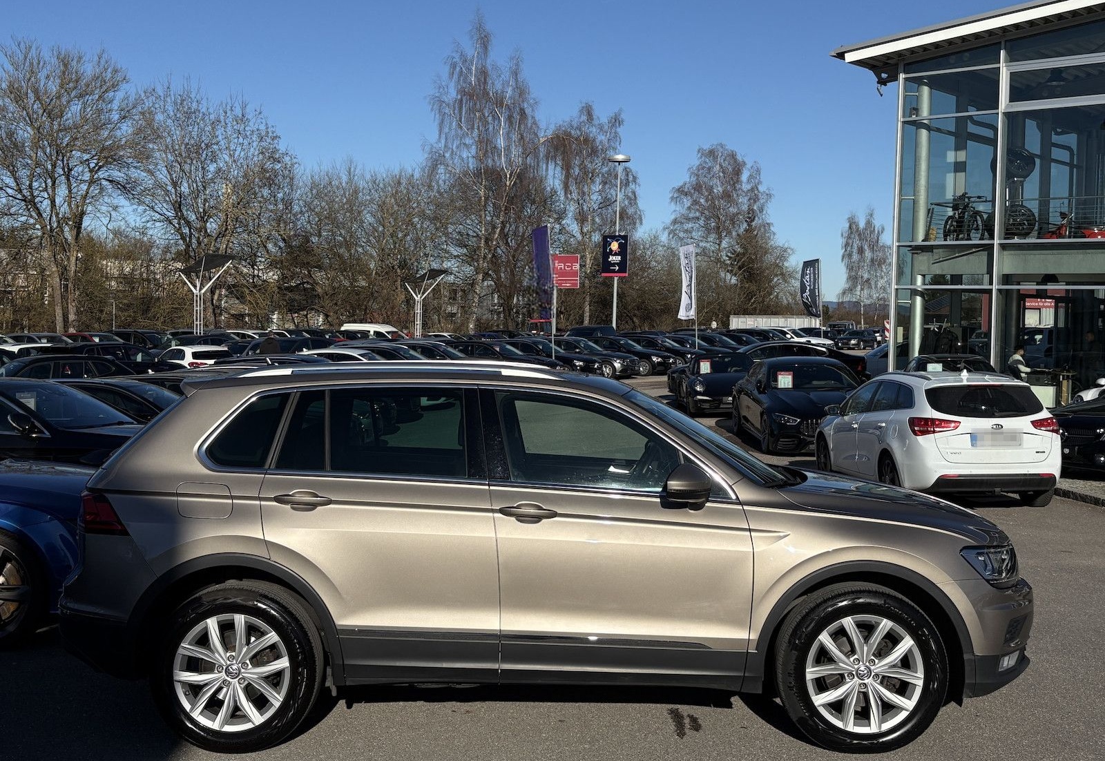 Volkswagen Tiguan 2.0 TDI HIGHLINE/4x4/PANO/STANDHEIZUNG foto 8