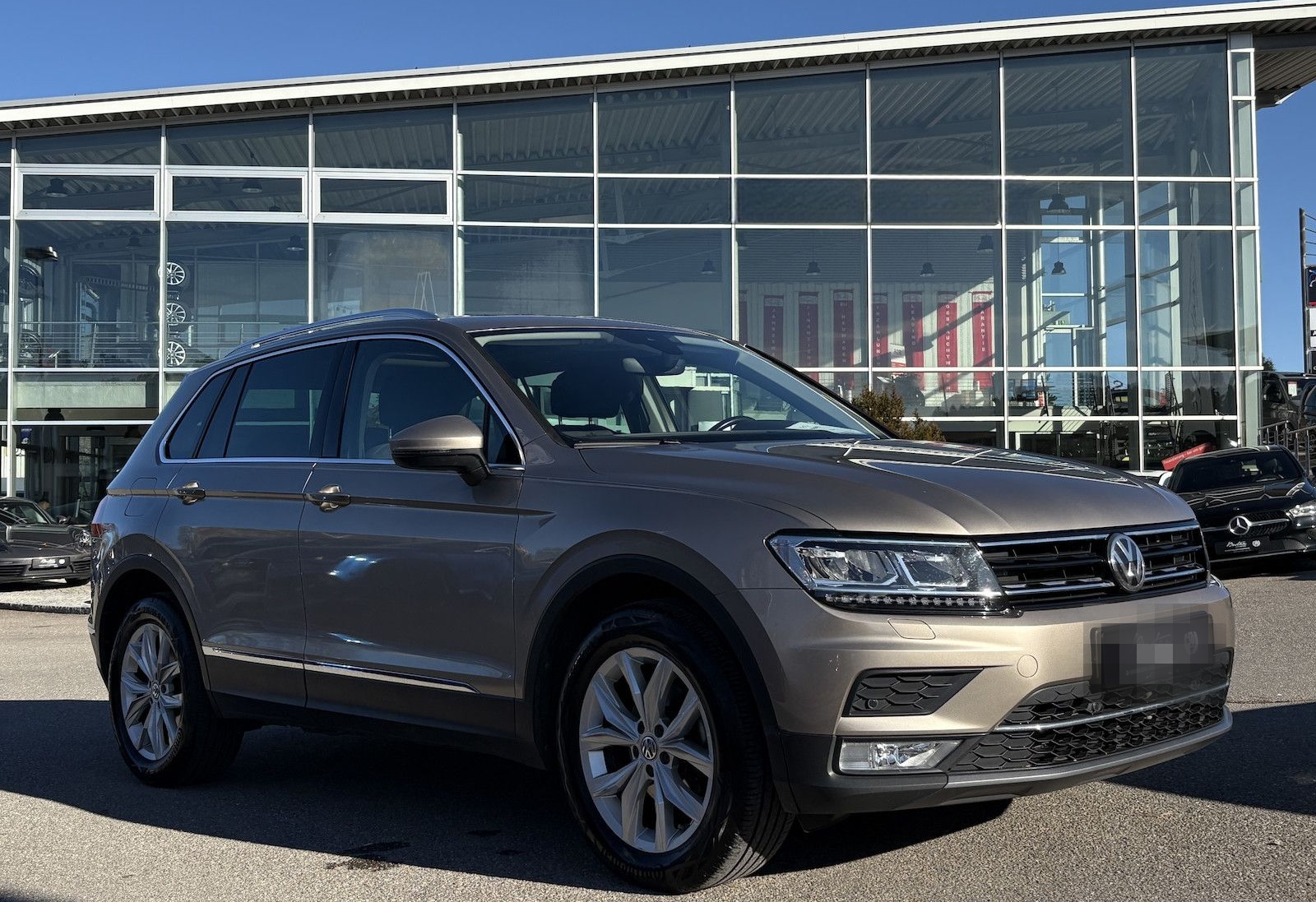 Volkswagen Tiguan 2.0 TDI HIGHLINE/4x4/PANO/STANDHEIZUNG foto 9