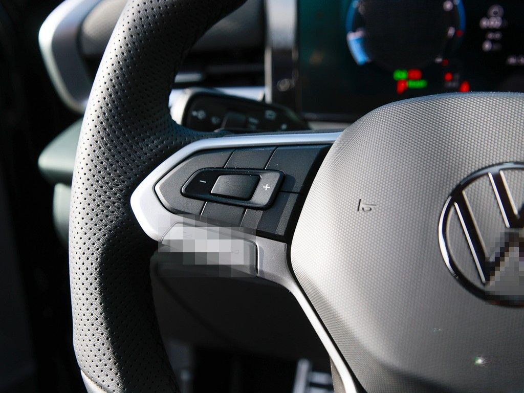 Volkswagen T-Roc 1.5 eTSI DSG R-Line AHK, IQ-Light, Navi VS foto 16