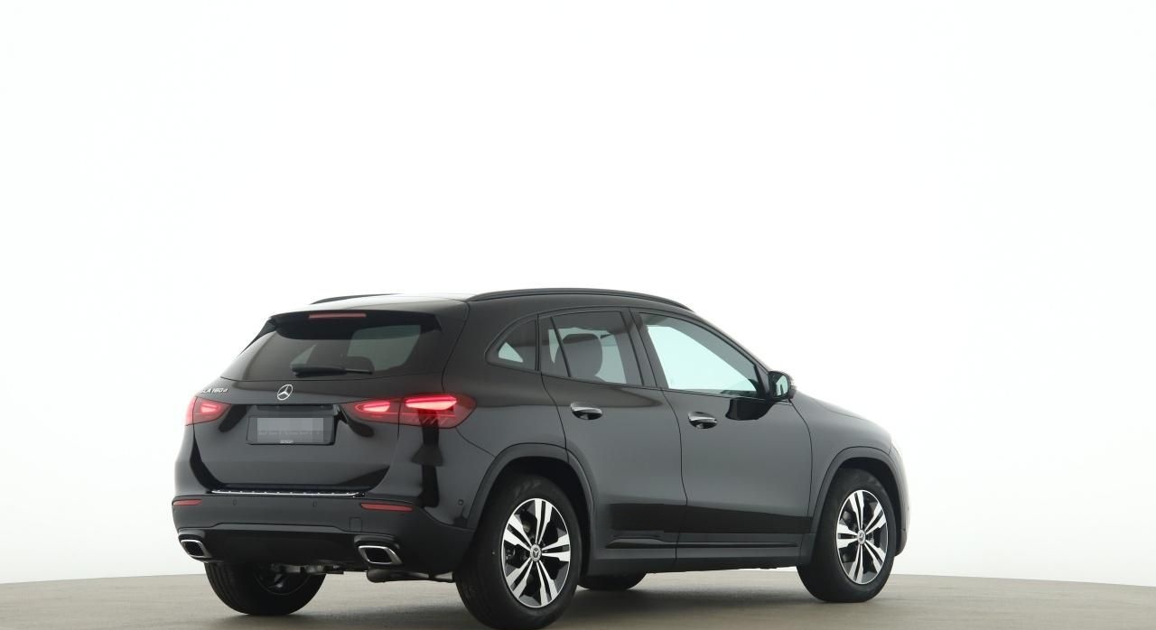 Mercedes-Benz GLA 180 d Night Progressive MBUX Pano Distronic foto 7