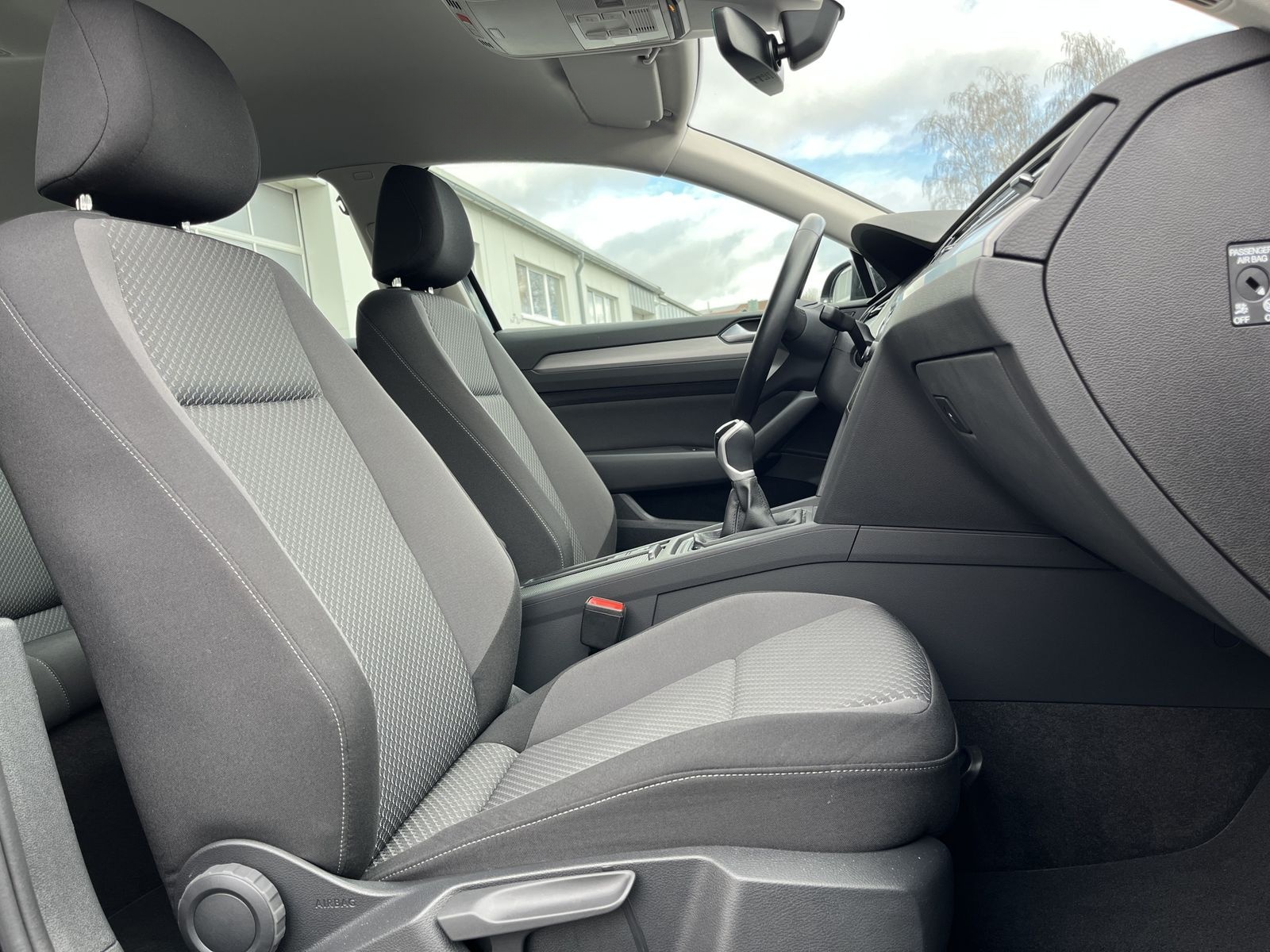 Volkswagen Passat Variant 1.5 TSI Conceptline 141€ m.20% An foto 13