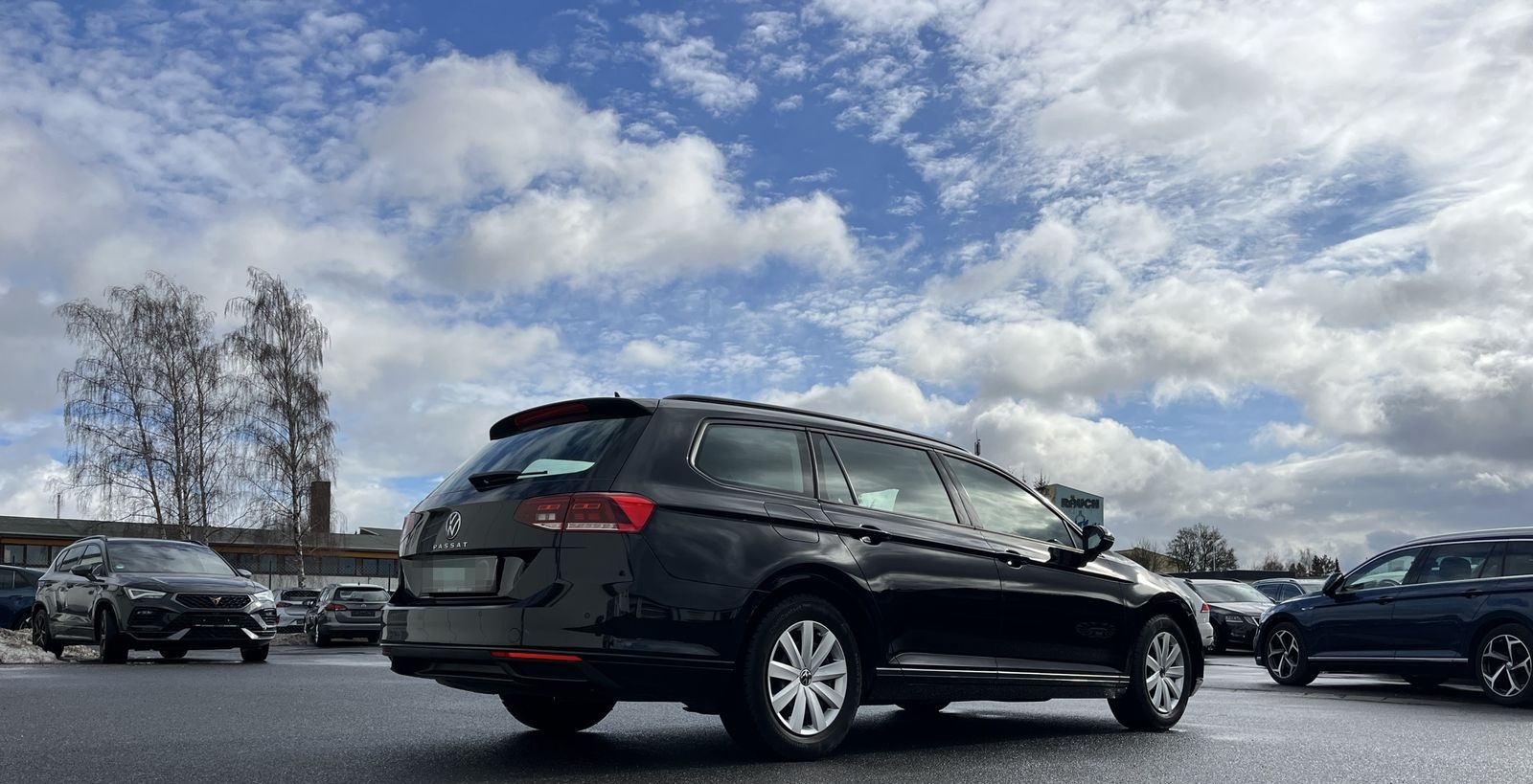 Volkswagen Passat Variant 1.5 TSI Conceptline 141€ m.20% An foto 5