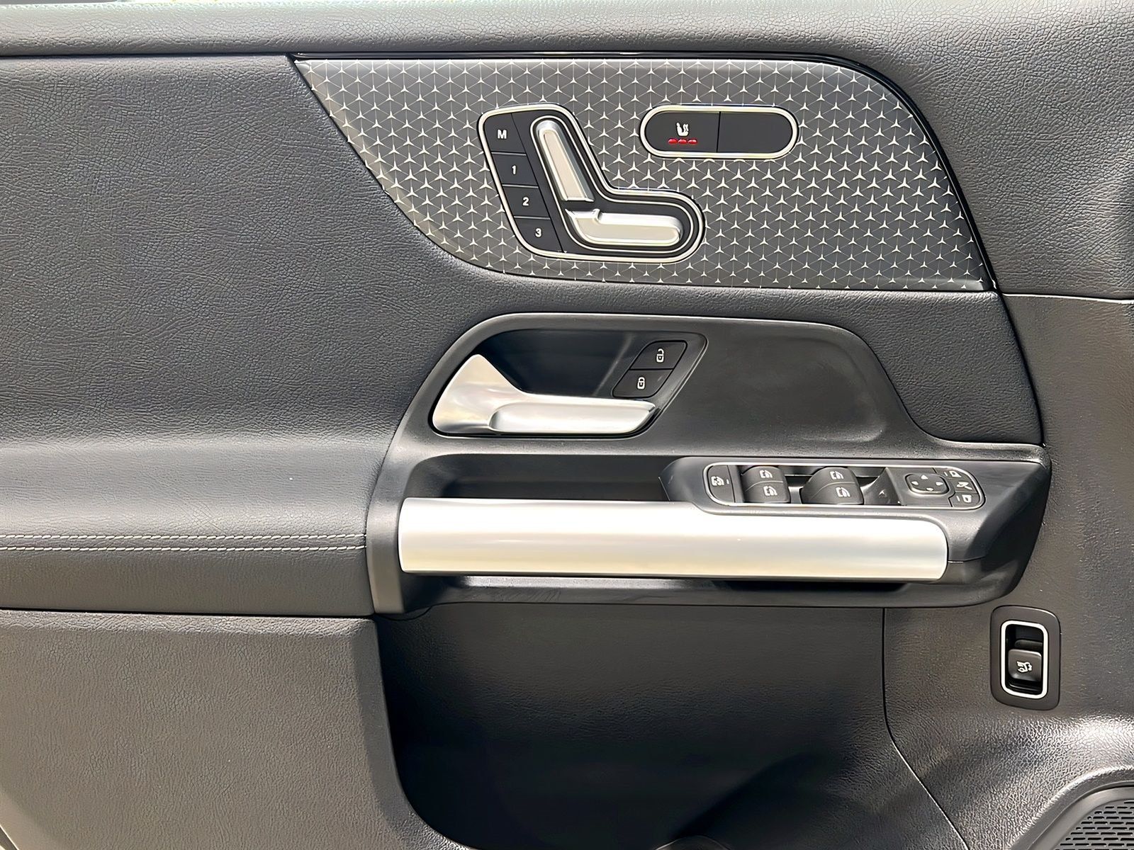 Mercedes-Benz B 220 d PROGRESSIVE+MULTI+DISTRO+Memo+LrHz+360° foto 13