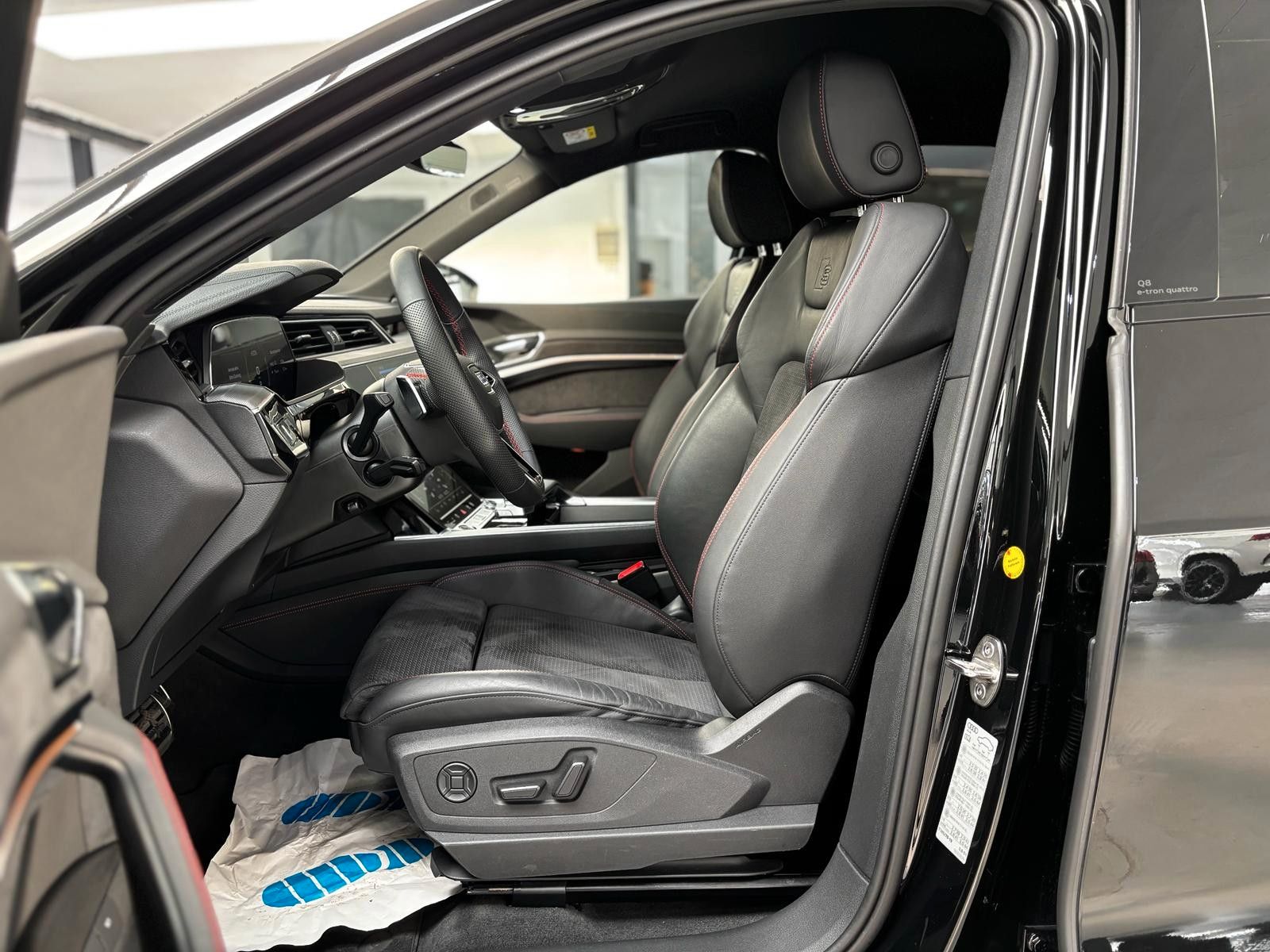 Audi Q8 e-tron 55 quattro S-line MATRIX HUD 360° AHK foto 11