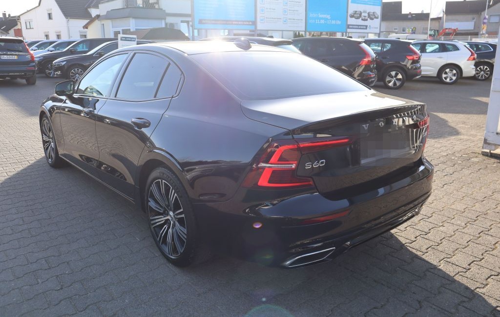 Volvo S60 T4 Geartronic RDesign|BLIS|NAVI|R-CAM|SHZG| foto 9