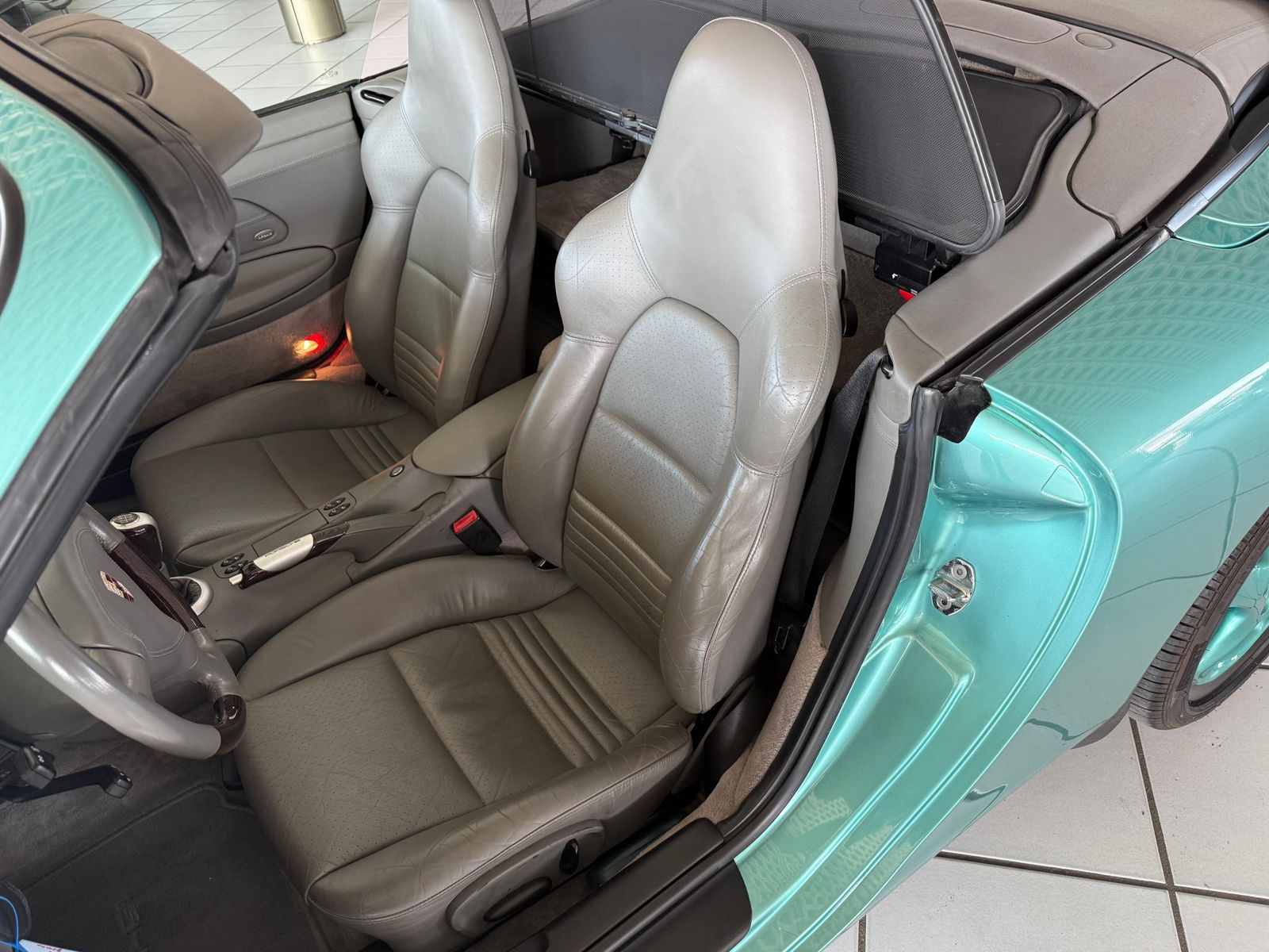 Porsche 996 911 Carrera 4 Cabriolet SPORT-AGA/HARDTOP foto 9