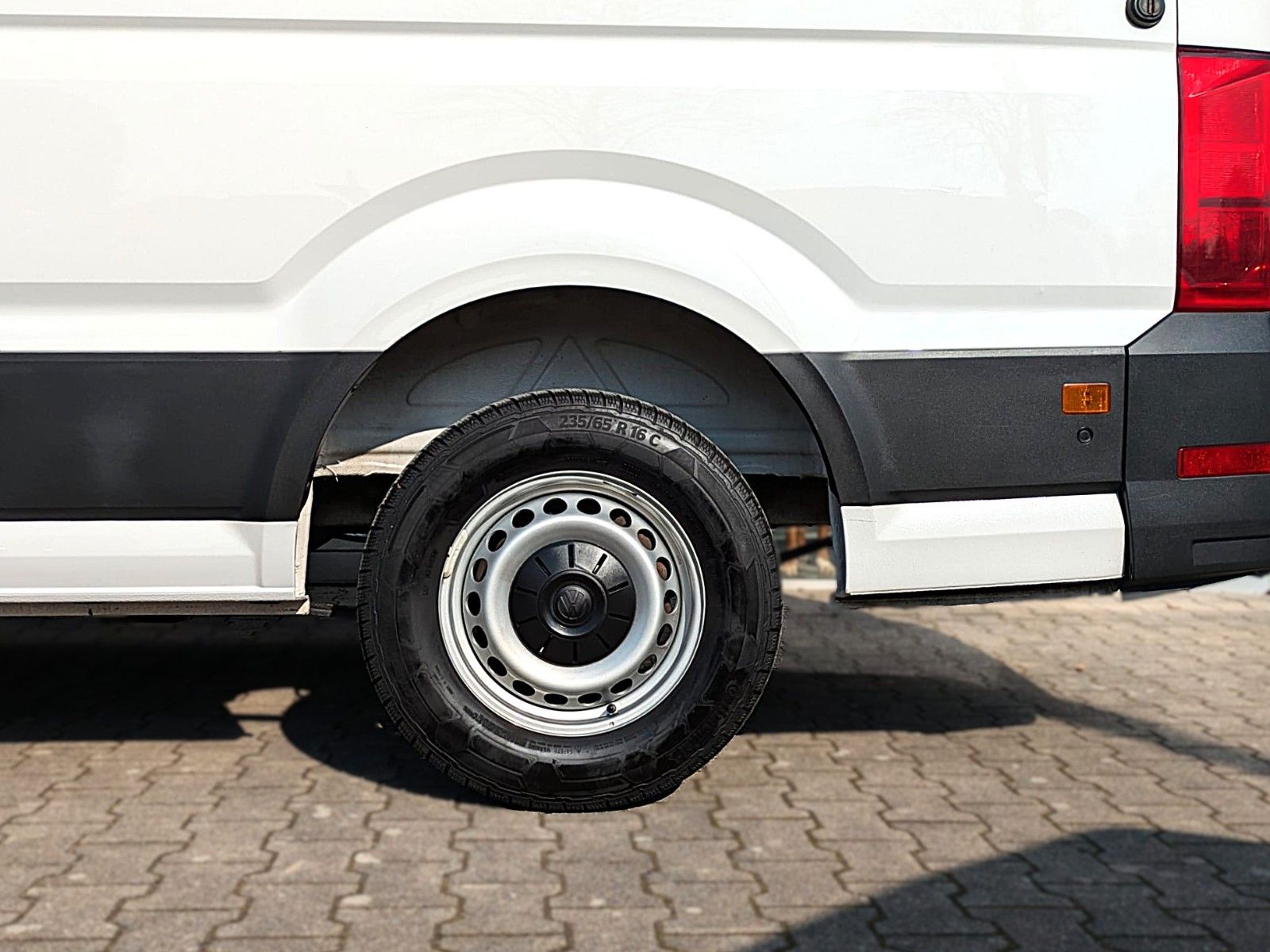 Volkswagen Crafter Kasten AUT. L4H2 KLIMA SITZHZG ACC NAVI foto 12