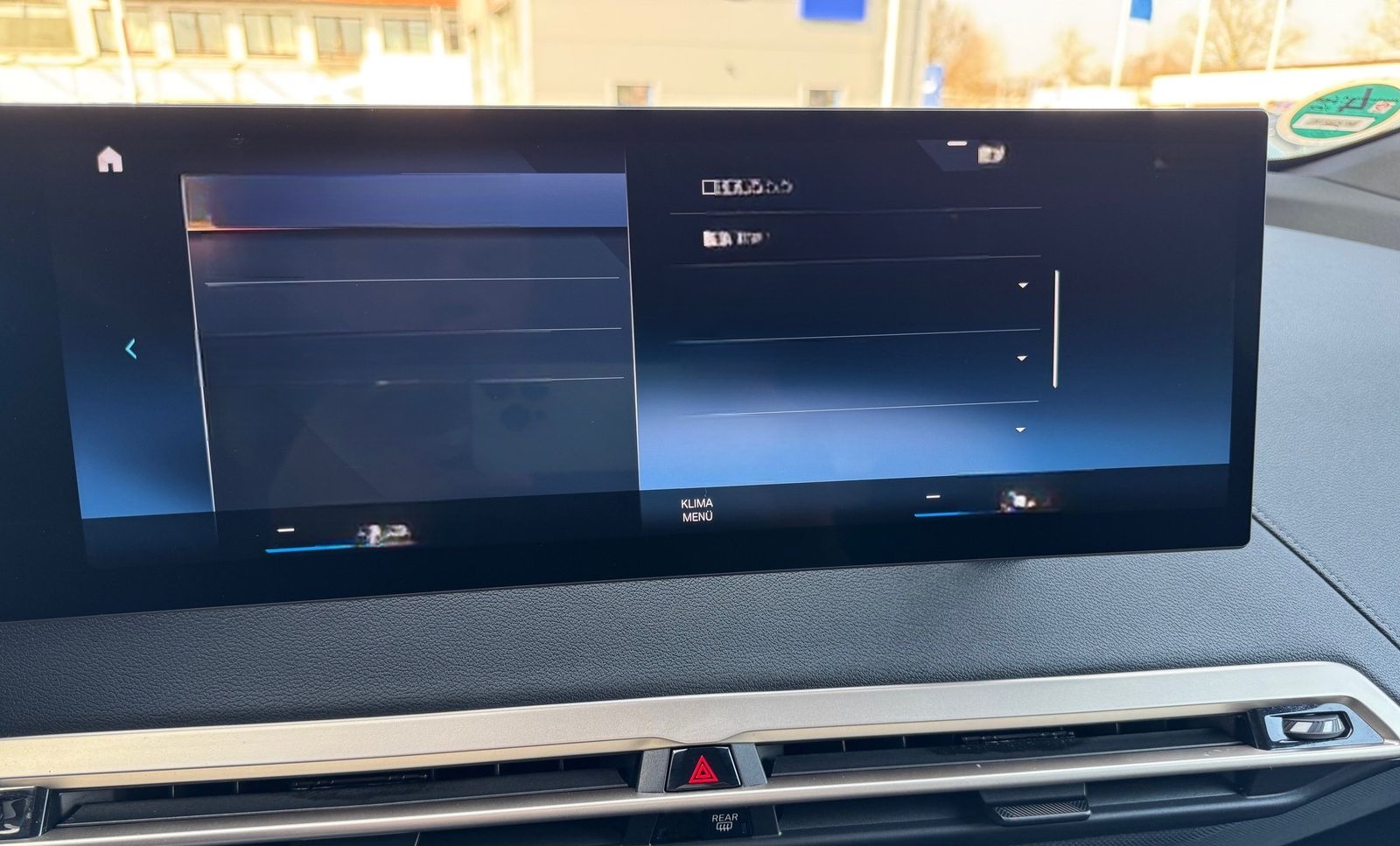 BMW iX xDrive40 Sport PanoramaSky AHK Laser foto 16