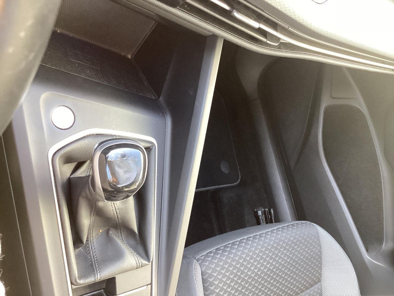 Volkswagen Golf VIII 1.5 TSI Active Standheizung HeadUp LED foto 19