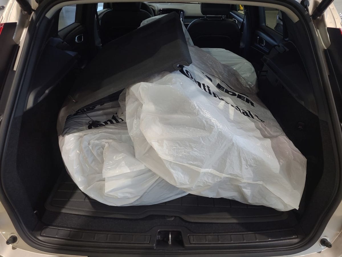 Volvo XC 40 Ultimate Dark AWD Bluetooth Navi LED Klima foto 17