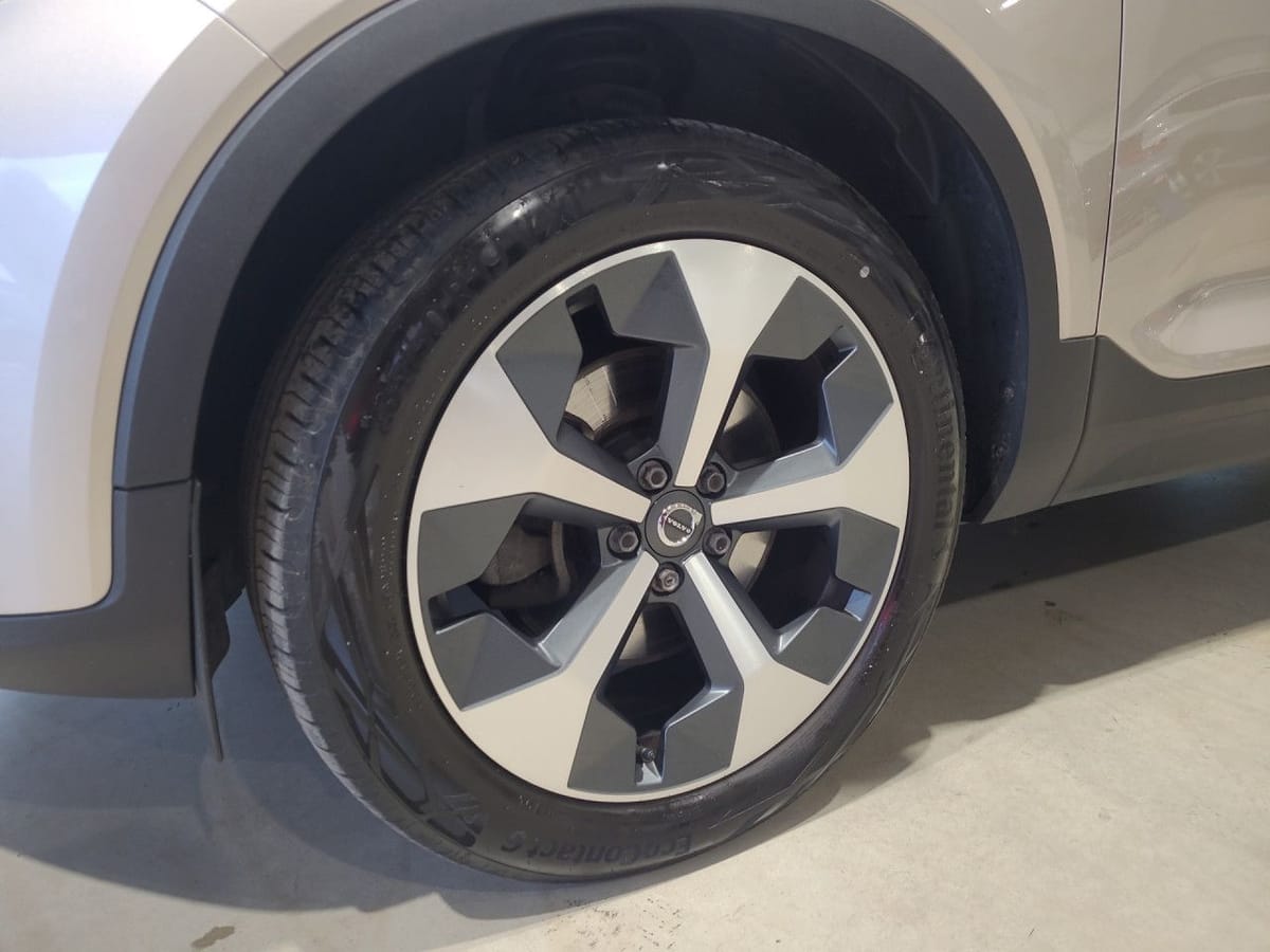 Volvo XC 40 Ultimate Dark AWD Bluetooth Navi LED Klima foto 18