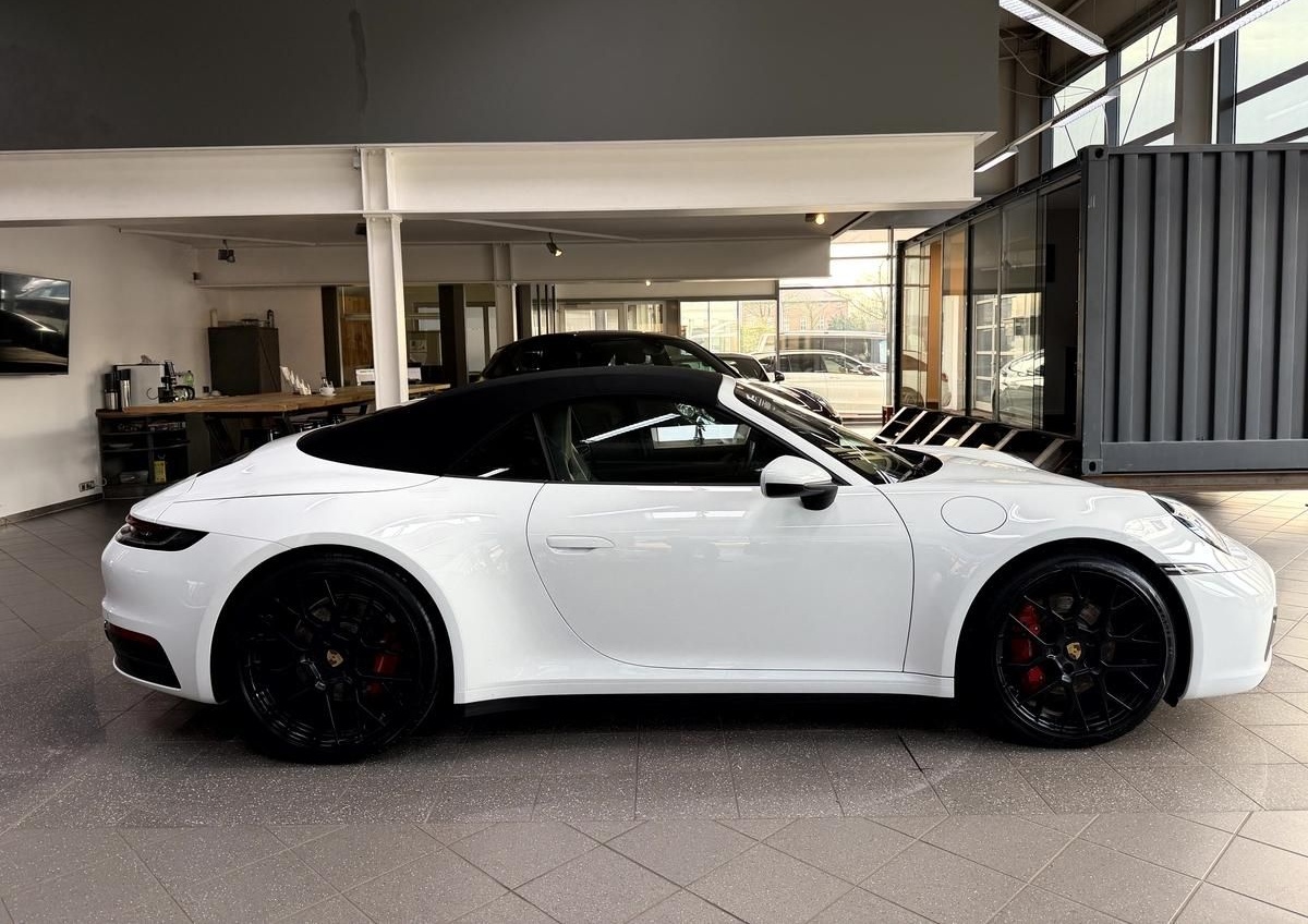 Porsche 911 Carrera S Cabrio LED 14-Wege Sport-AGA BOSE  foto 4