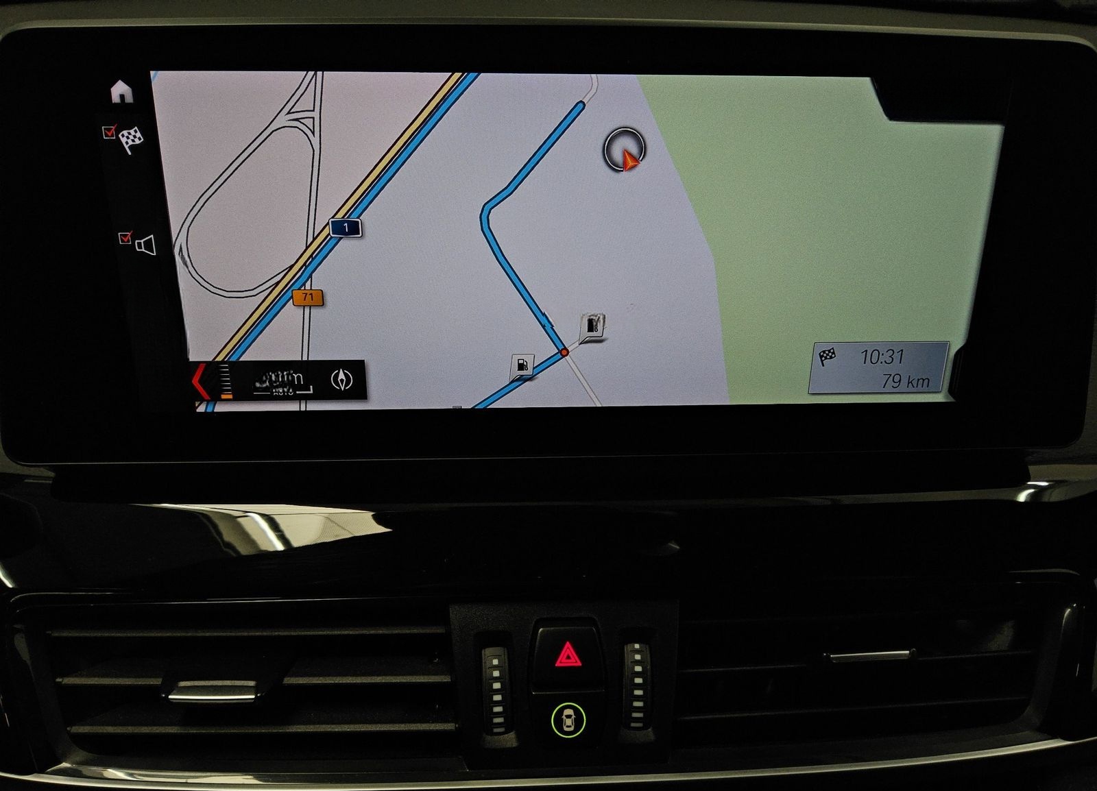 BMW X2 xDrive20d Advantage Navi LED HuD RFK AHK foto 7